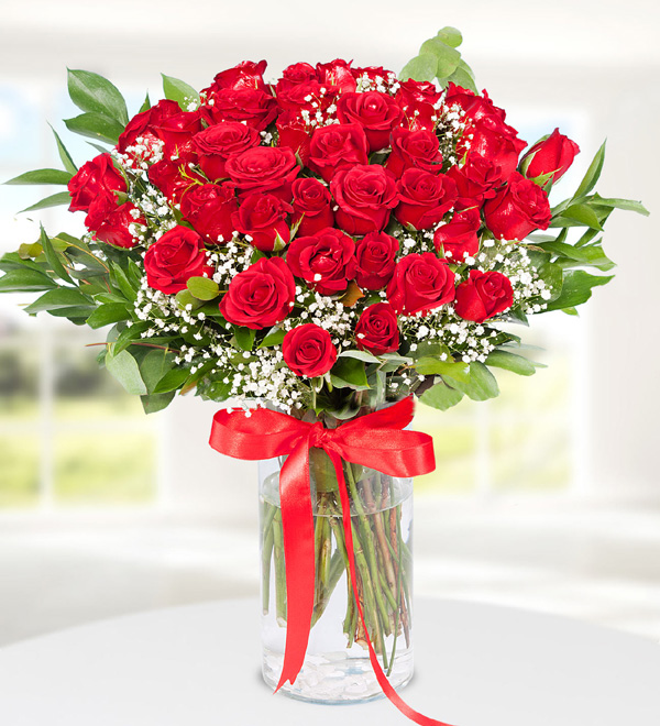 Vazoda 45 Kırmızı Gül